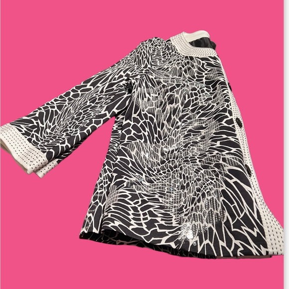 Plus Size Chicos Black White Sequin Jacket -  16 - Picture 3 of 13